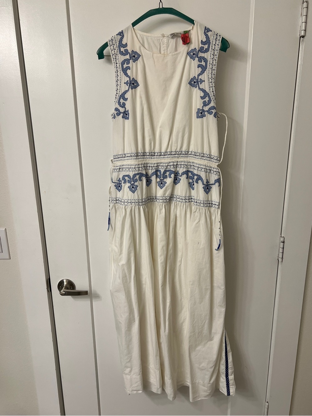 Zara Midi Dress - Picture 2 of 8